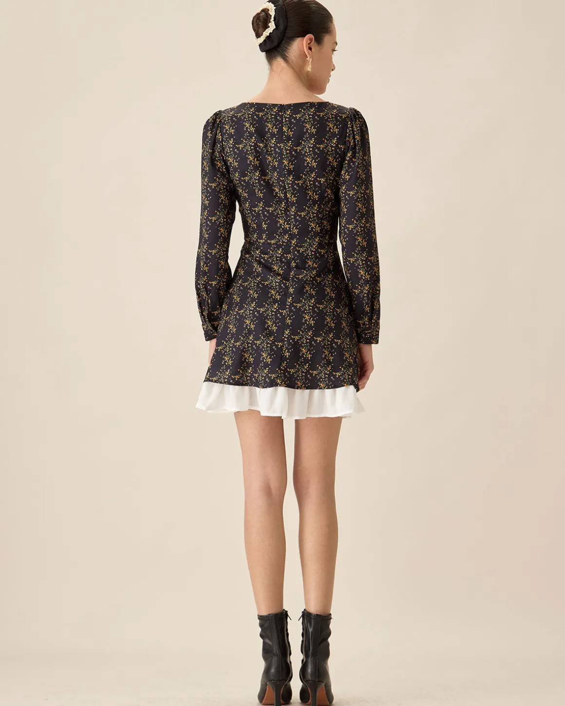 Black Contrasting Puffed Sleeve Mini Dress