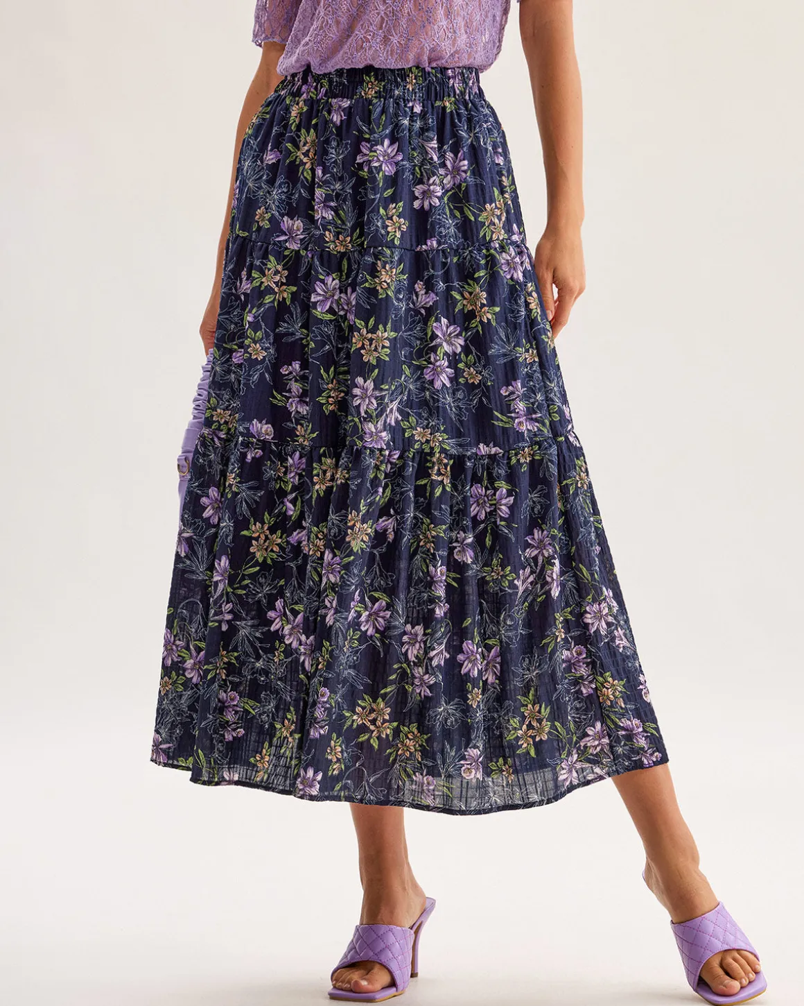 Black Floral Elastic Waist Midi Skirt