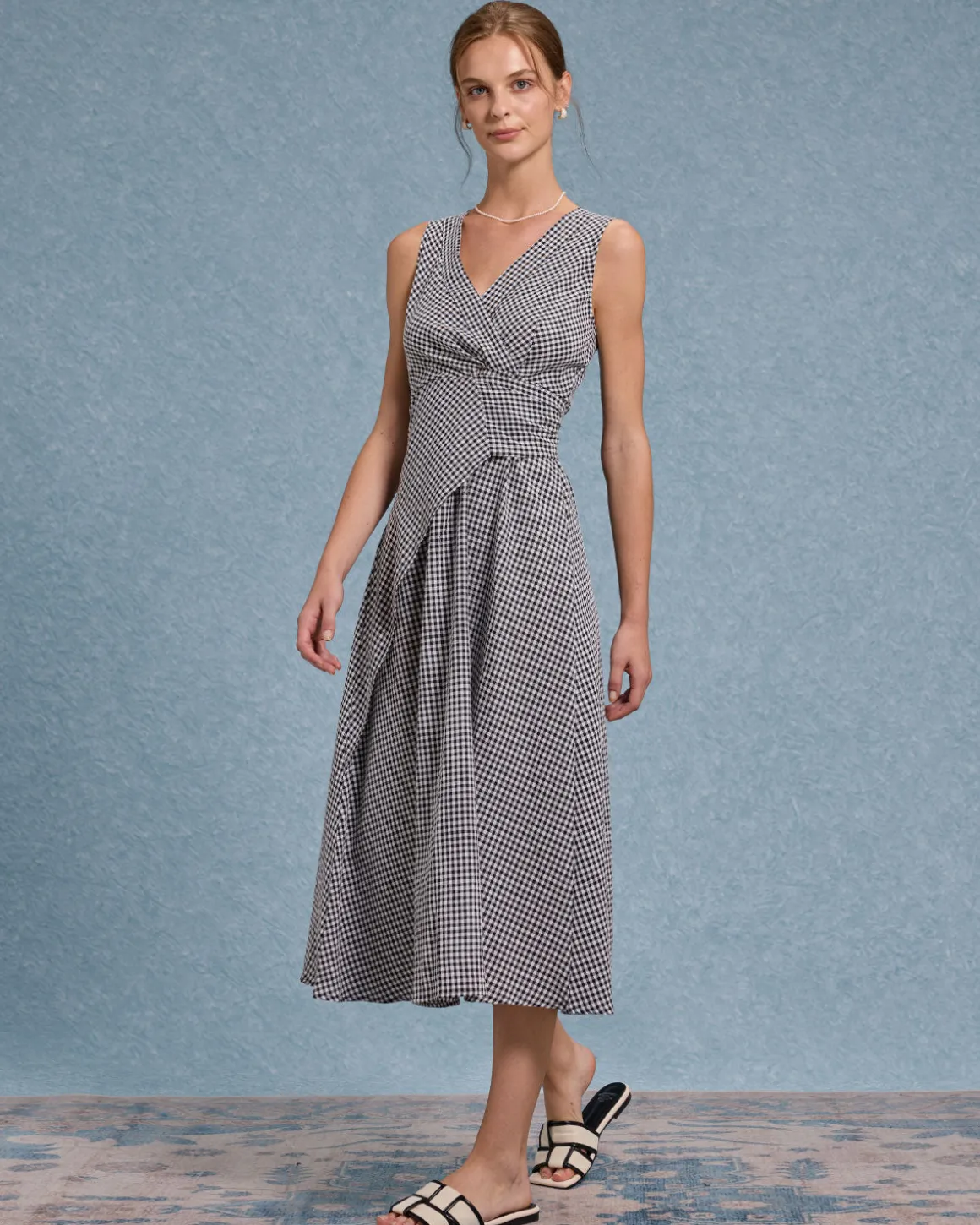 Black Plaid V Neck Sleeveless Maxi Dress