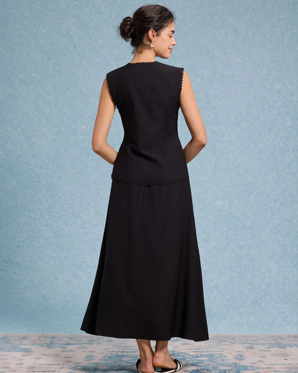 Black Round Neck Tank Skirt Sets