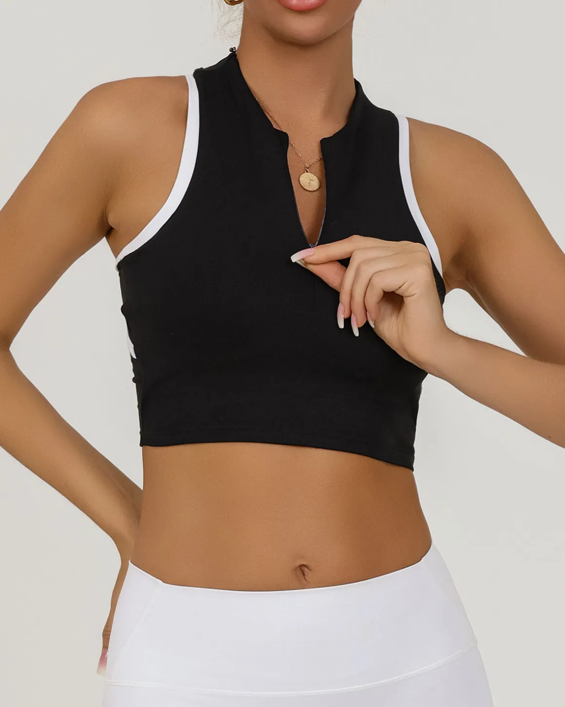 Black Round Neck Zipper Yoga Tank Top - Light Support