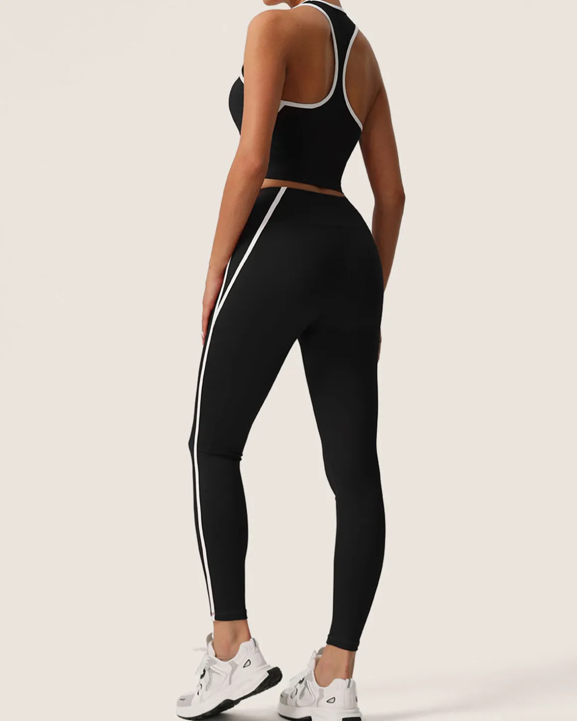 Black Scoop Neck Yoga Tank Top - Light Support