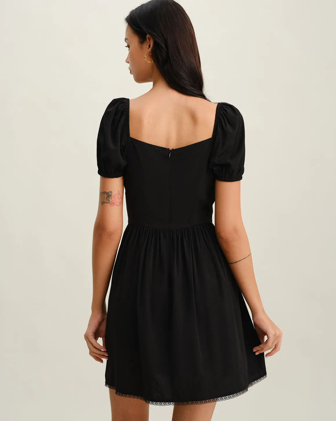 Black Sweetheart Neck Puffed Sleeve Mini Dress