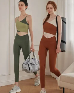 Green Contrast Camis - Medium Support