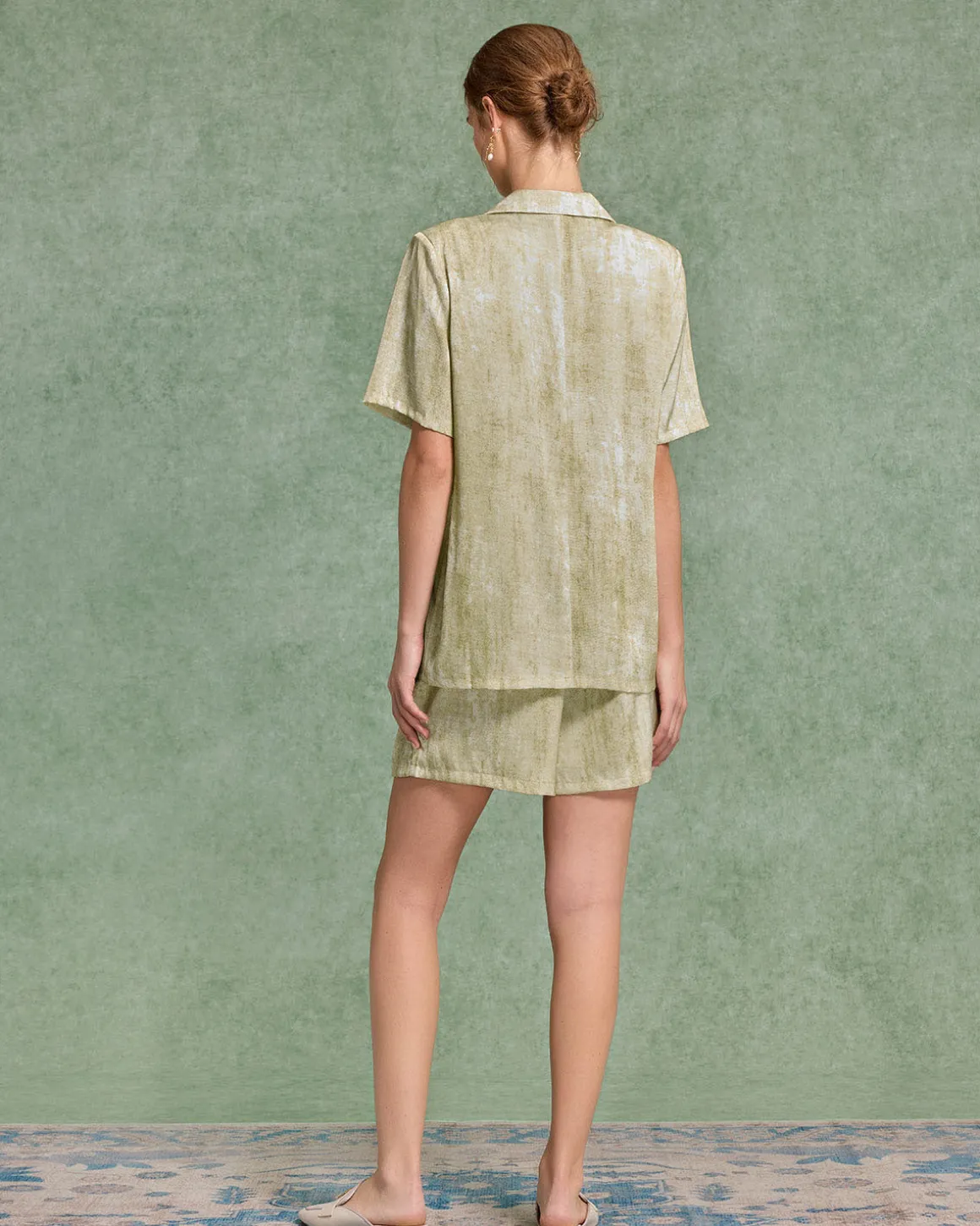 Green Floral Blouse Shorts Two-Piece Suit