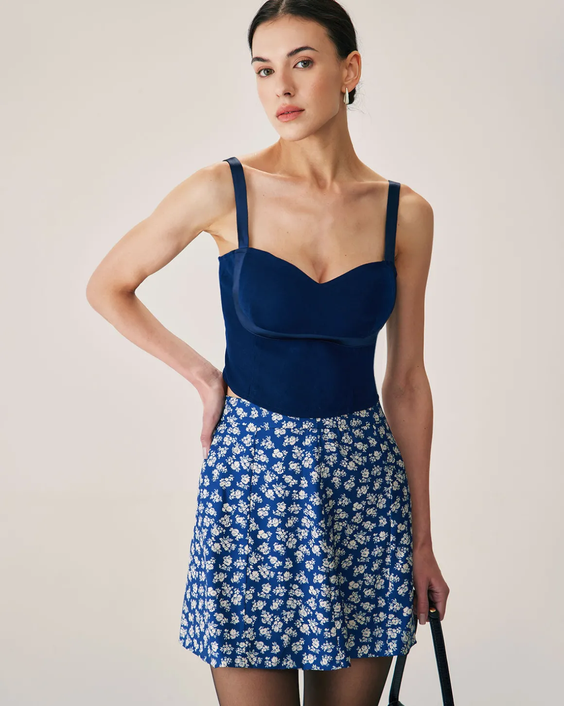 Navy Sweetheart Neck Crop Camis