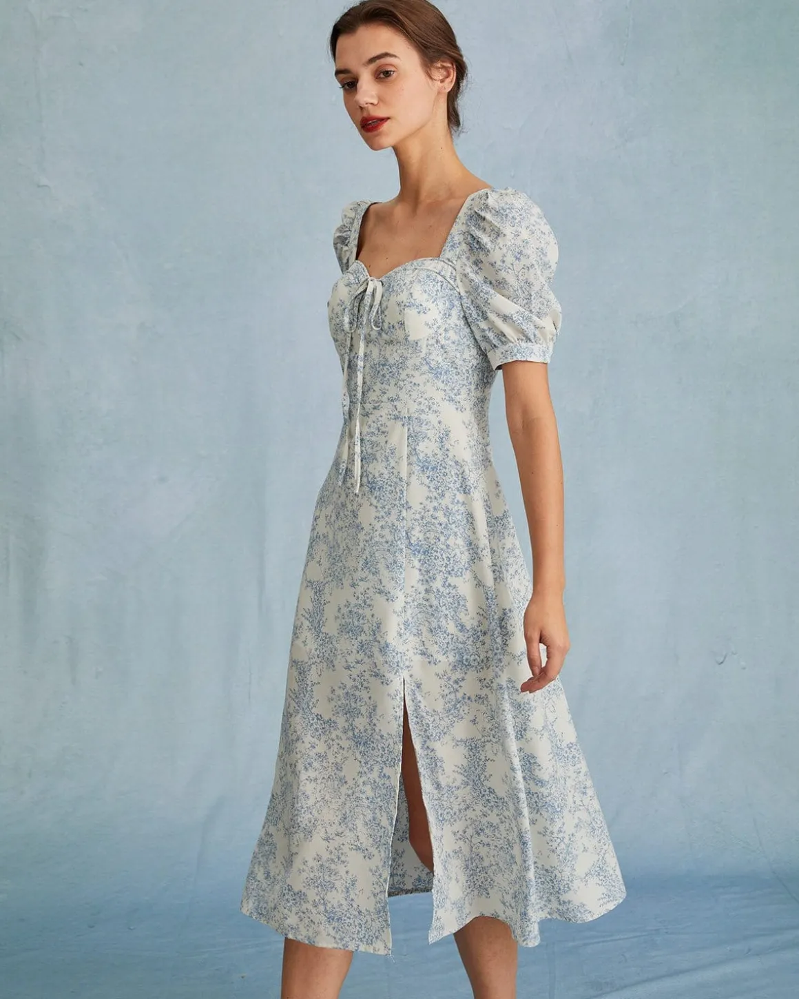 The Blue Sweetheart Neck Puff Sleeve Floral Midi Dress