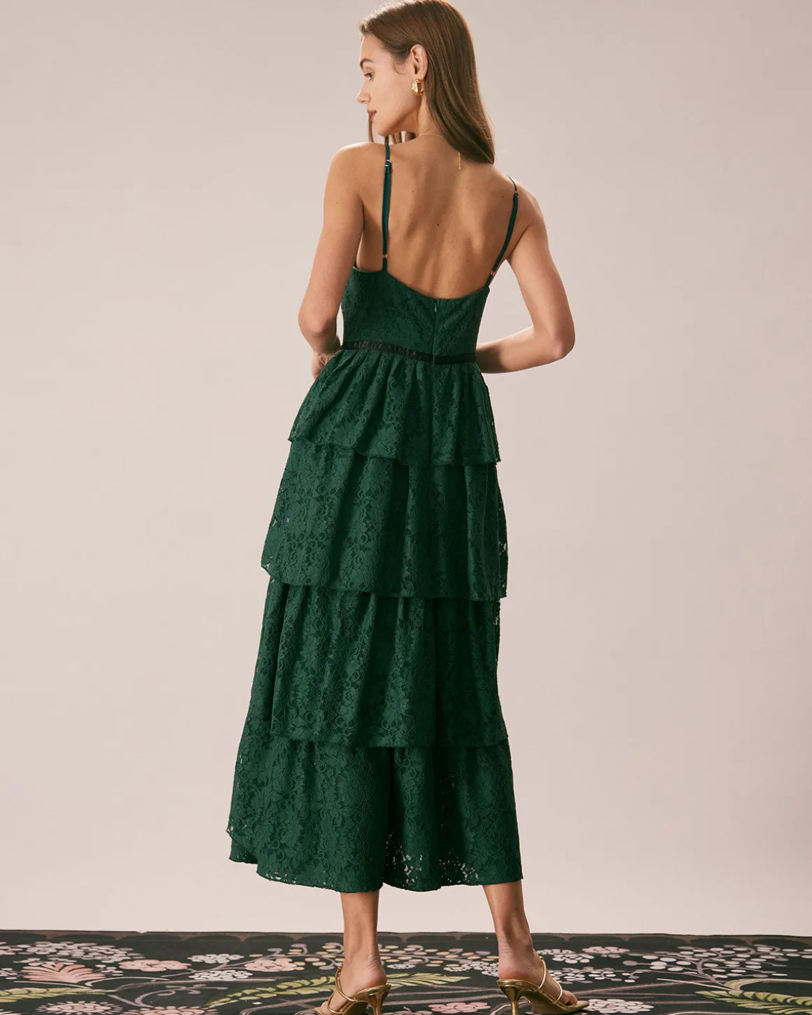 The Green Sweetheart Neck Lace Maxi Dress