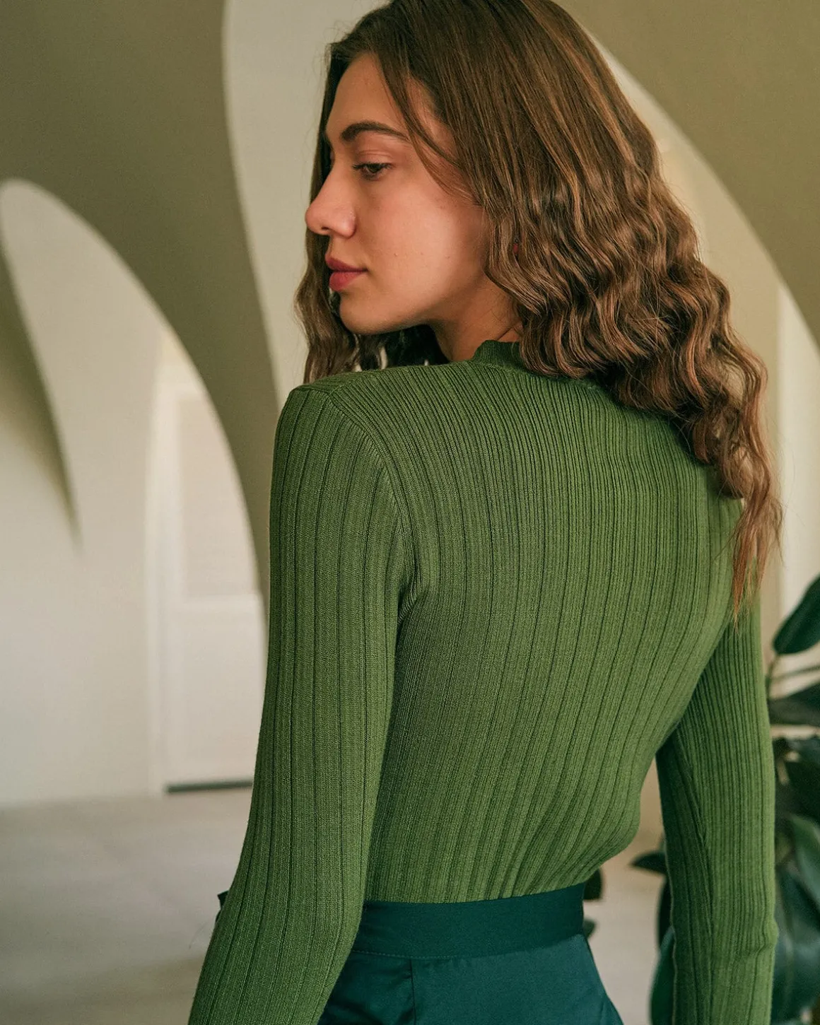 The Round Neck Ribbed Knit Sweater