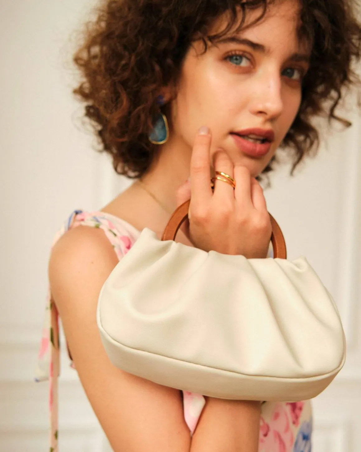 The Solid Ruched Handbag