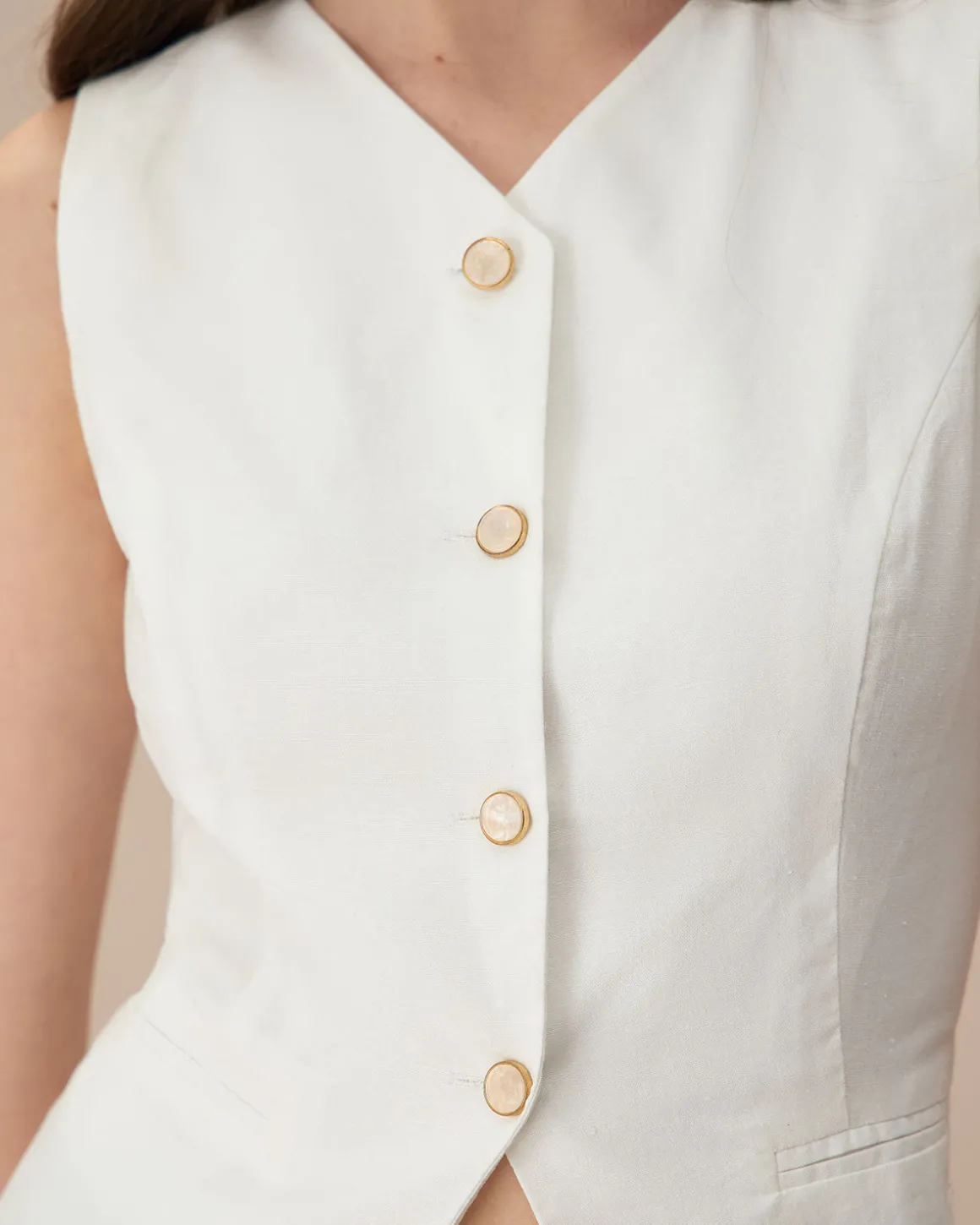 The White Single-breasted Cotton Vest