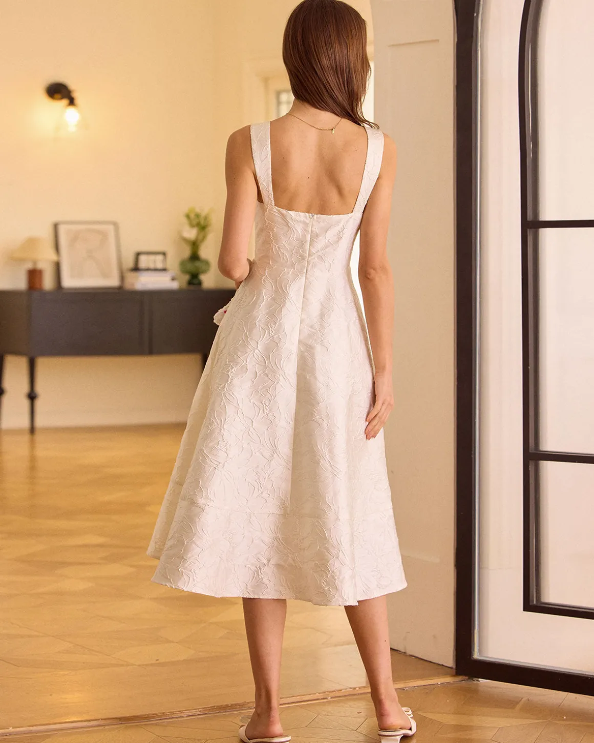 The White Sweetheart Neck Jacquard Midi Dress