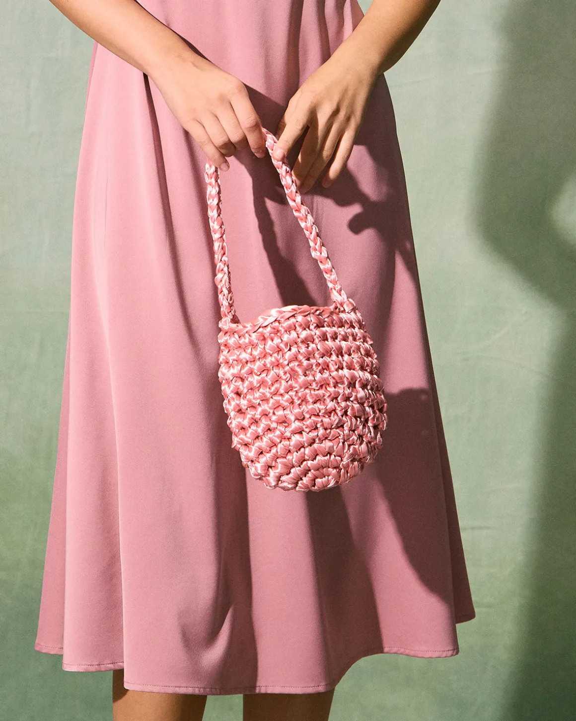The Woven Bucket Bag