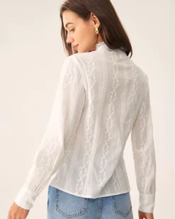 White Embroidery Round Neck Shirt