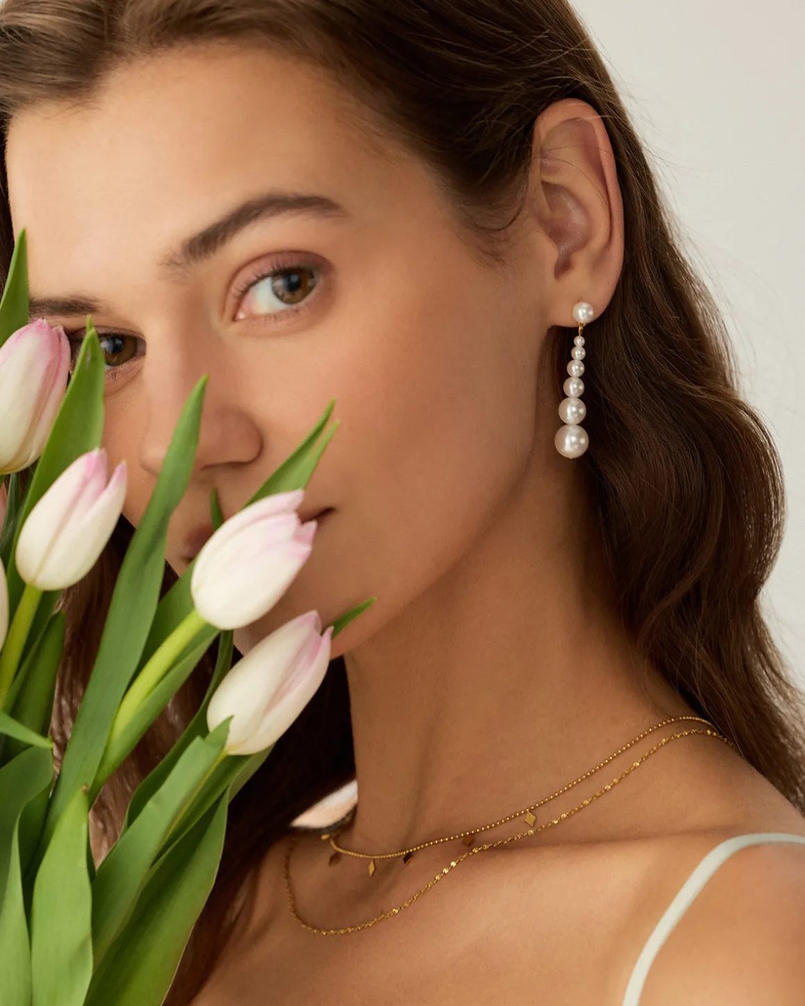 Whte Pearl Earrings