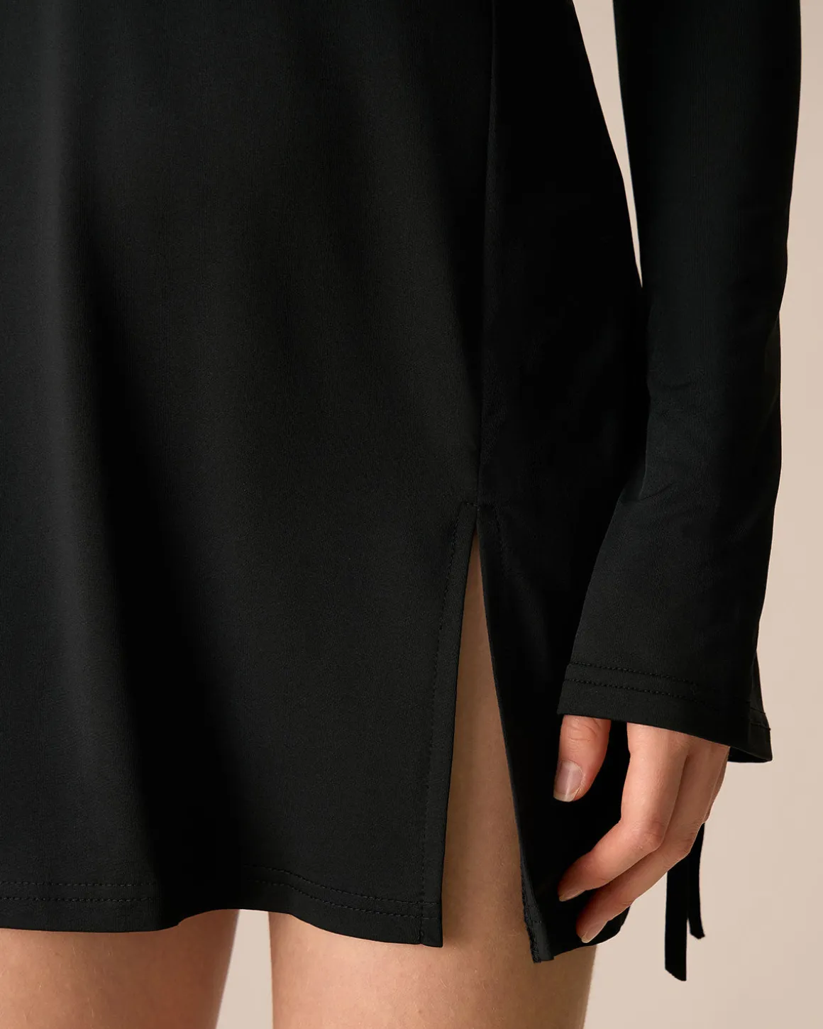 Women's Black Square Neck Long Sleeve Mini Dress