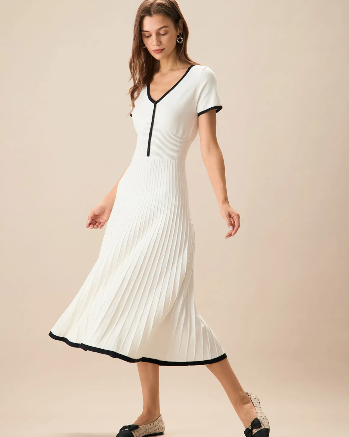 Women's White Contrasting Sweater Midi Dress