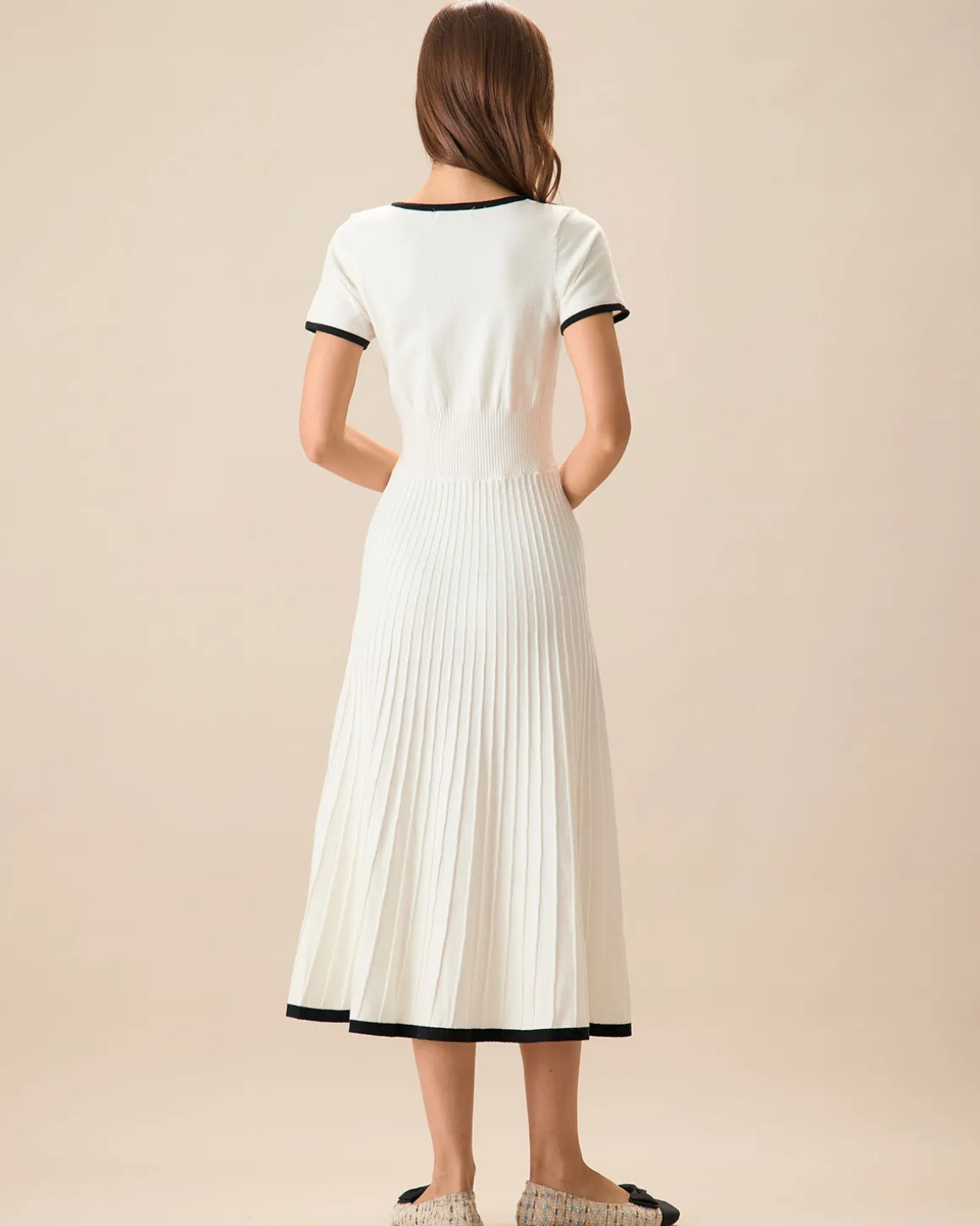 Women's White Contrasting Sweater Midi Dress