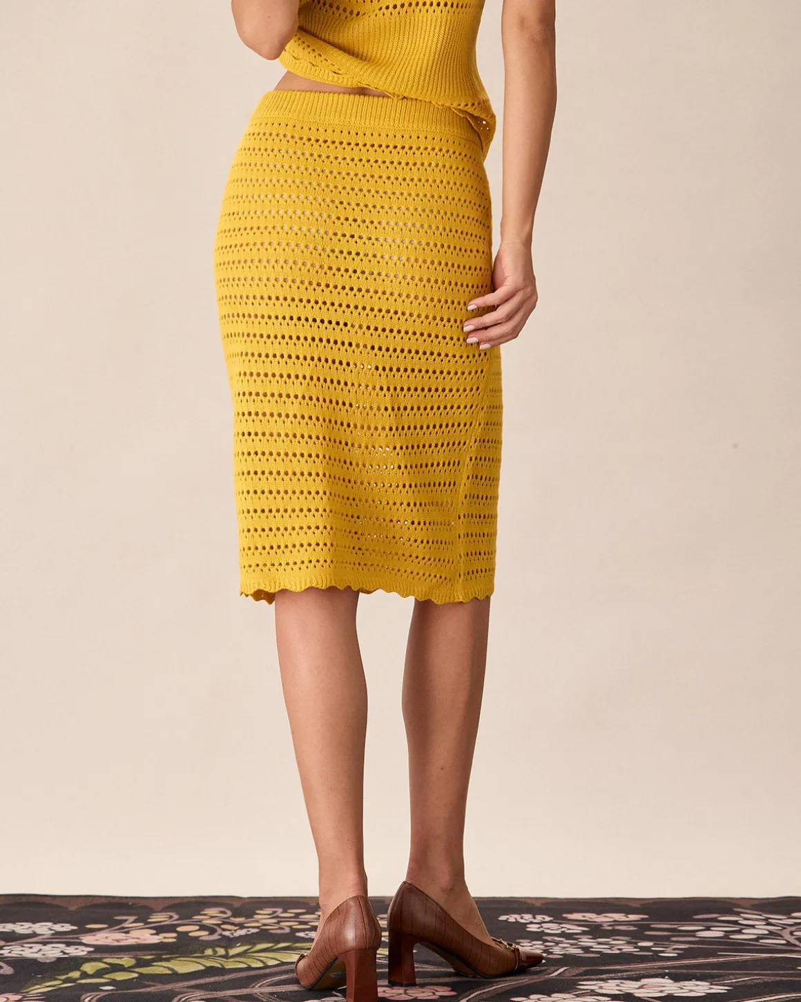 Yellow High-waisted Knee Length Knit Skirt